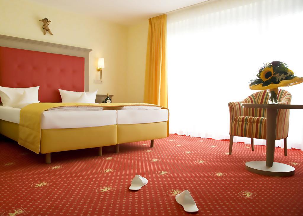 Hotel Wittelsbacher Hoeh Würzburg Dış mekan fotoğraf