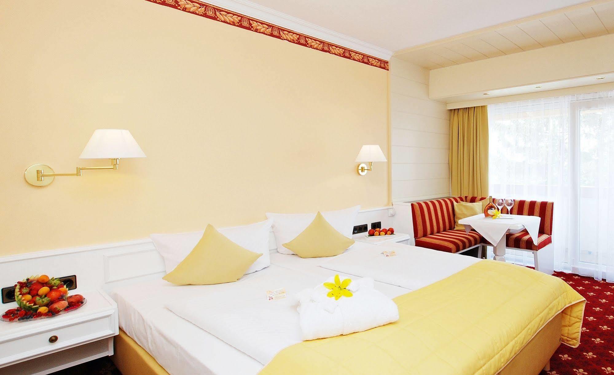 Hotel Wittelsbacher Hoeh Würzburg Dış mekan fotoğraf